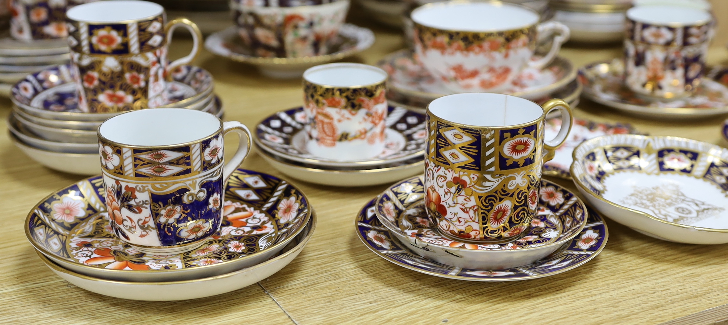 Royal Crown Derby and other Imari pattern tea ware including vases, sandwich plates and trios, several areas of damage